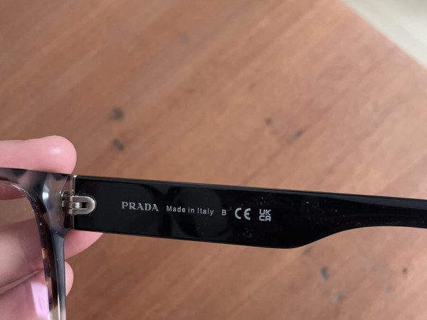 Prada  - VPR10W - 54/17  UAO-101    140