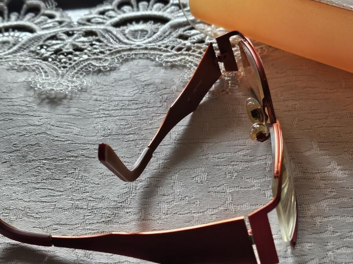 Oko by oko - ID1c02 49&curren;18 135