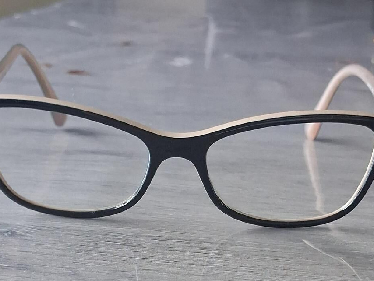 Vogue  - VO5002-B 52&curren;16 135