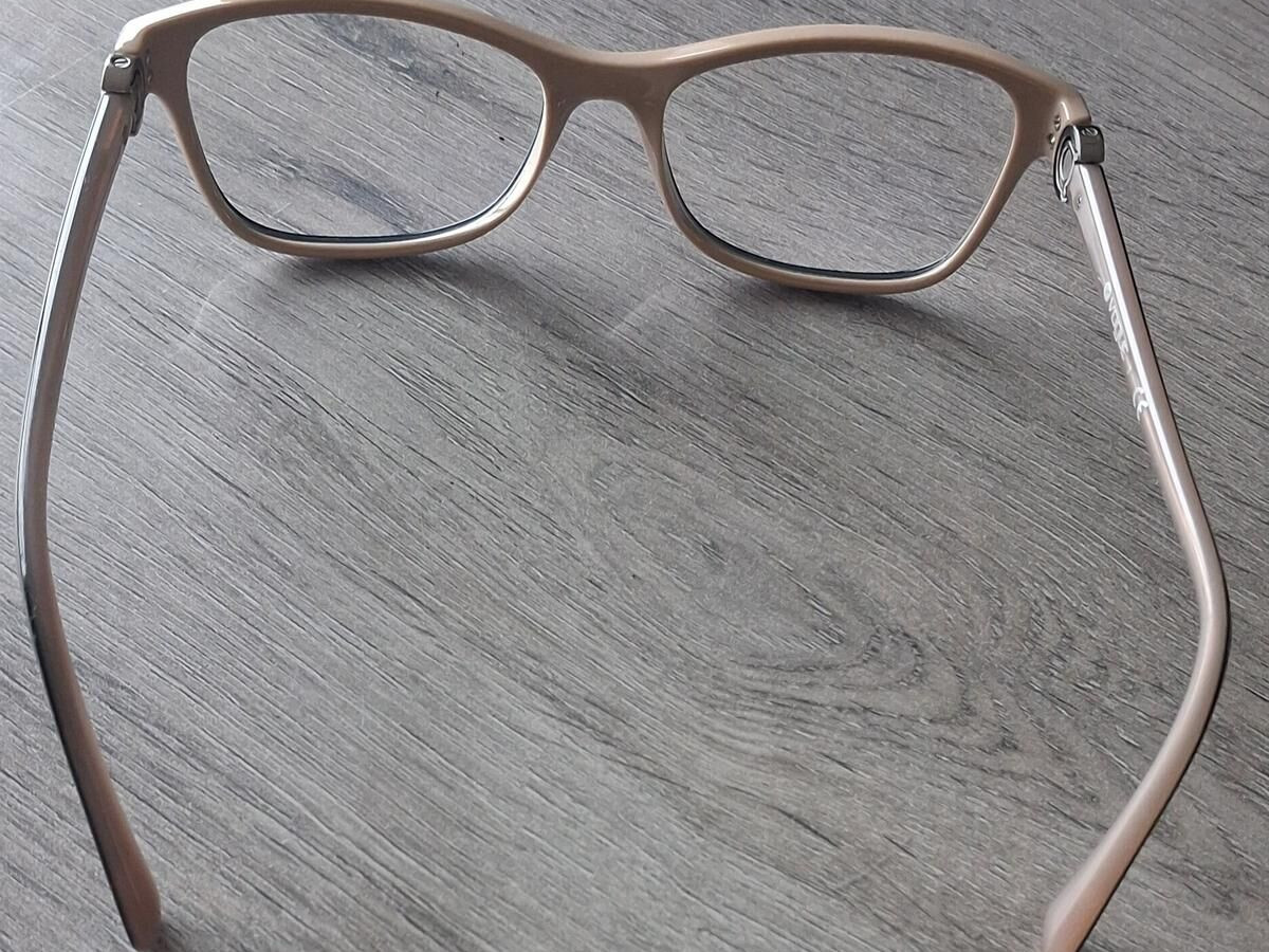 Vogue  - VO5002-B 52&curren;16 135