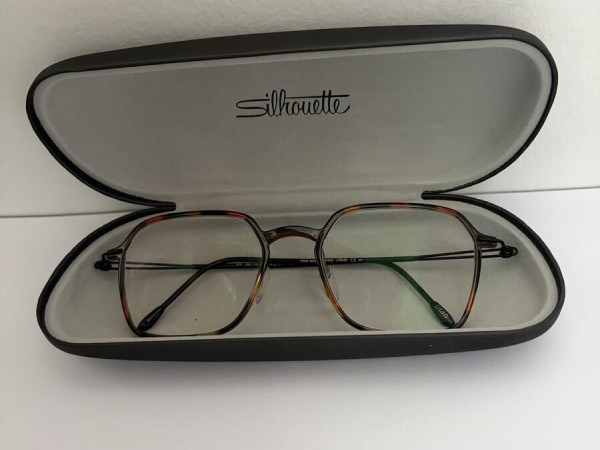 John & Jess  - JA25 48&curren;20 145 C4 1122