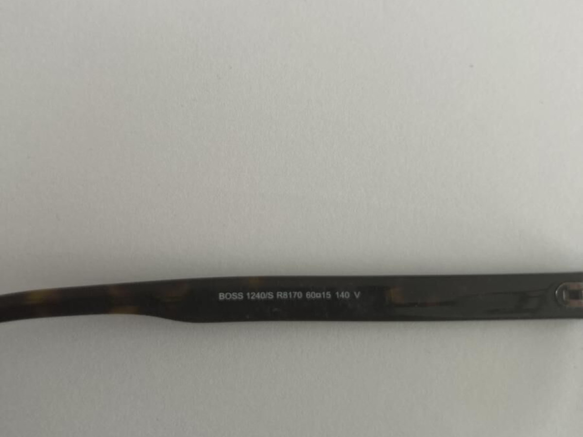 HUGO BOSS - R8170 60&curren;15 140V