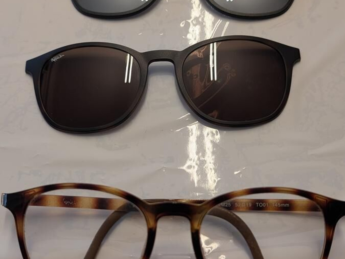 Alain Afflelou- TM25 52&curren;19