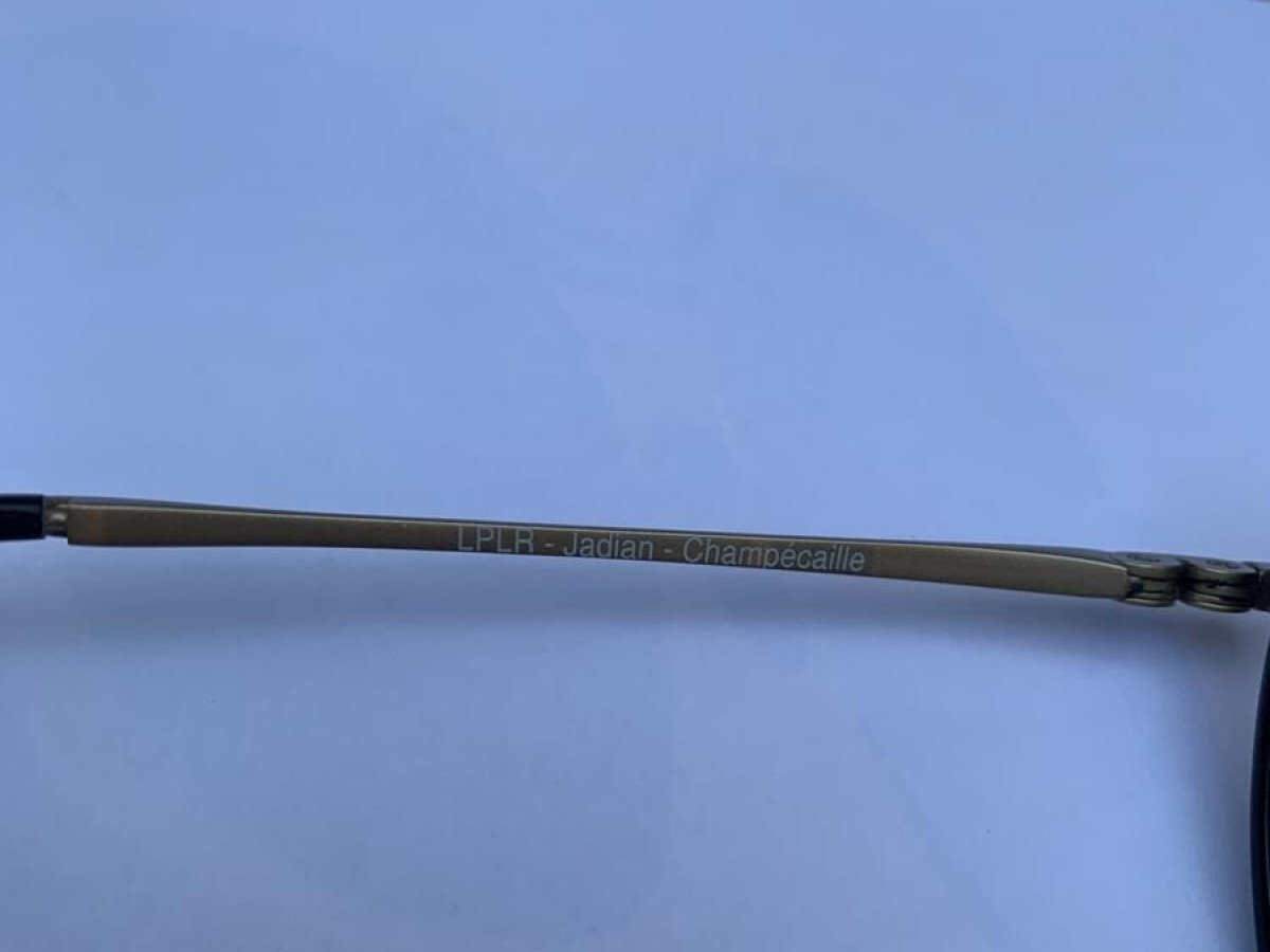 La petite lunette rouge - LPLR JADIAN CHAMPECAILLE