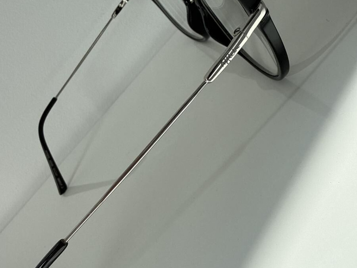 Alain Affelou  - CAF9486 49 mm&curren;19 mm