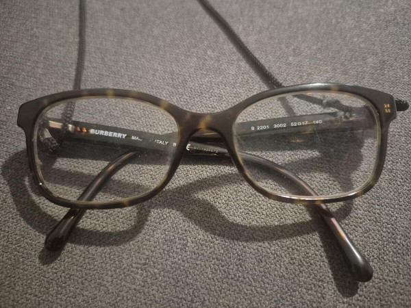 Burberry - B2201 3002 52&curren;17