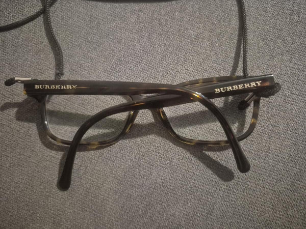 Burberry - B2201 3002 52&curren;17