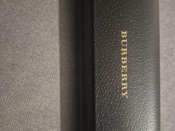 Burberry - B2201 3002 52&curren;17