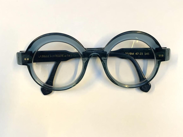 La brique et la violette  -...