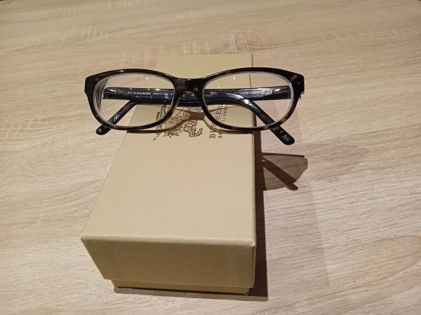 Burberry - BY4110025B2106300253&curren;1555