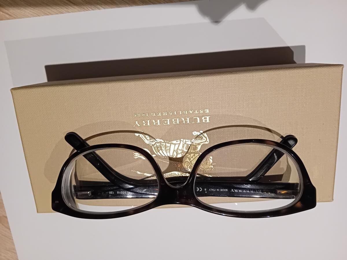 Burberry - BY4110025B2106300253&curren;1555