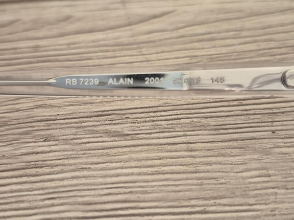 Ray Ban- Rb7239 52&curren;19