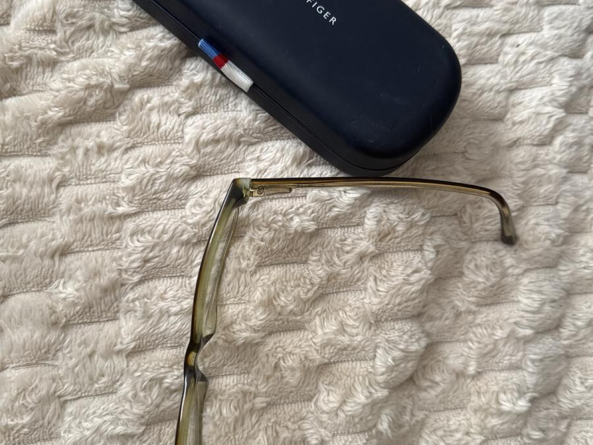 Tommy Hilfiger- PTH1017 1IL 140