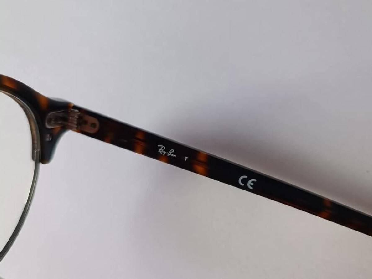 RAY BAN  - RB 4246-V 47&curren;19