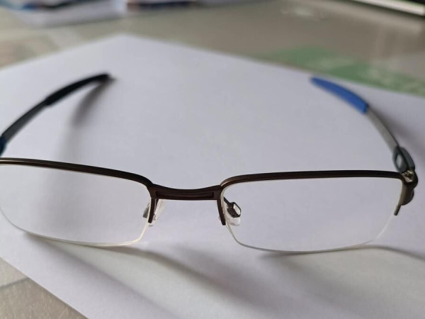 Oakley Tumbleweed 0.5 Coloris Matte Cement - OX3142-0452 52¤19