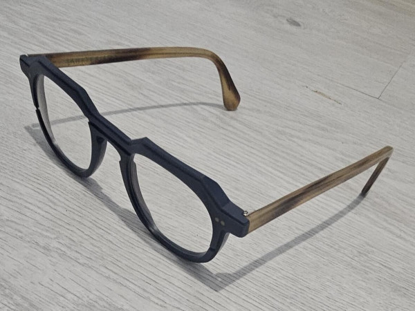 la brique et la violette - NO/BR 47-22-145 47&curren;22