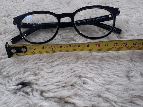 Saint Laurent - Classic10...