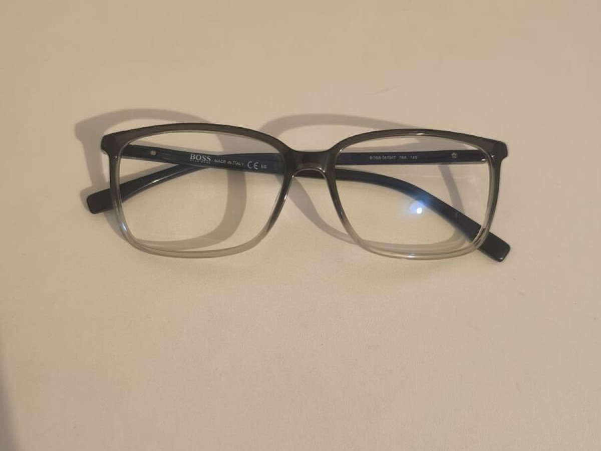 Hugo Boss  - 0679/N 08A 56&curren;15