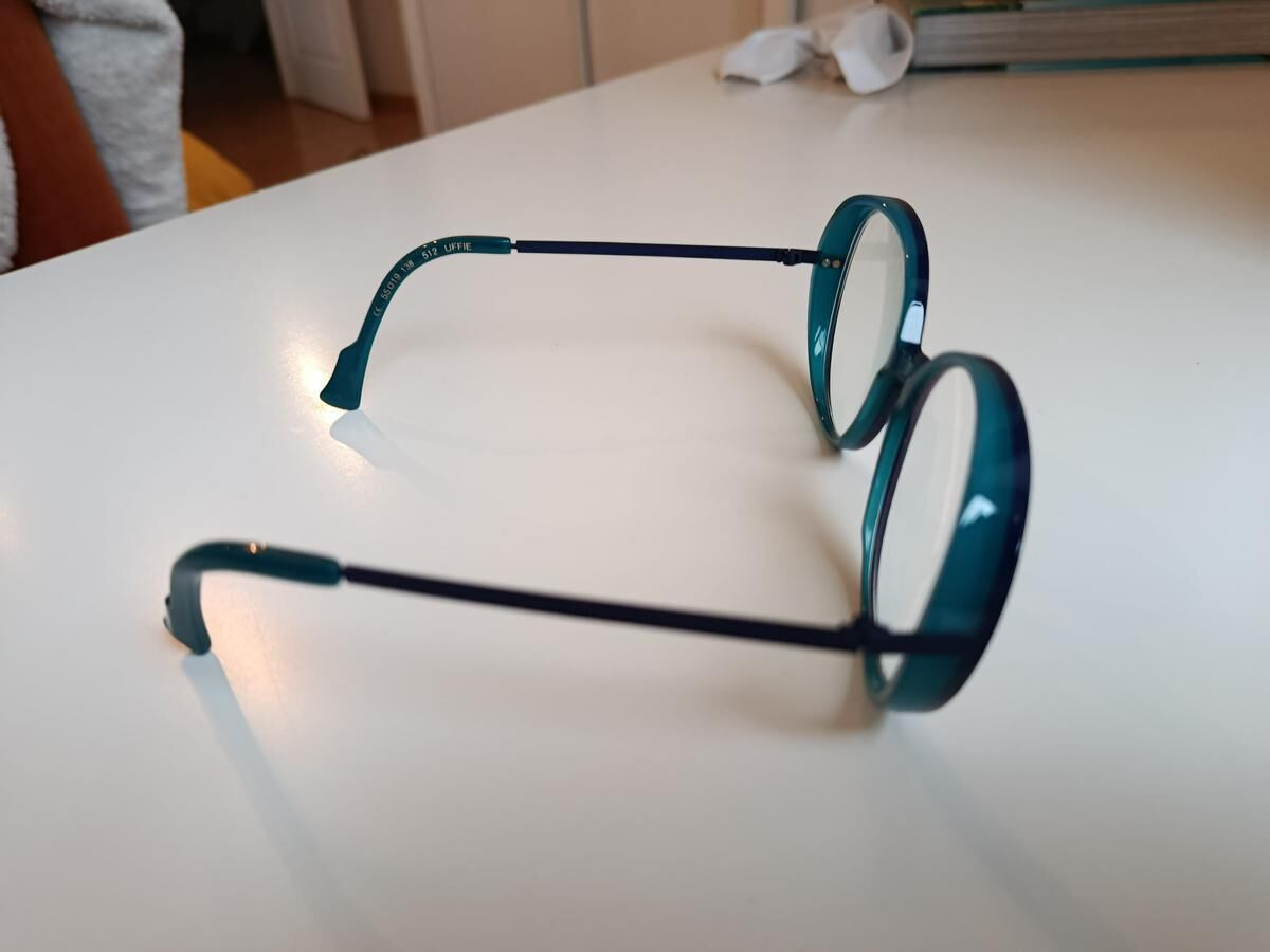 Caroline Abram - 55&curren;19 138 512