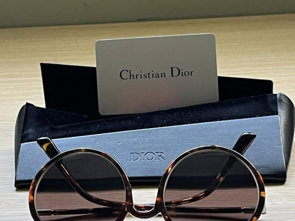 CHRISTIAN DIOR - So stellaire 2