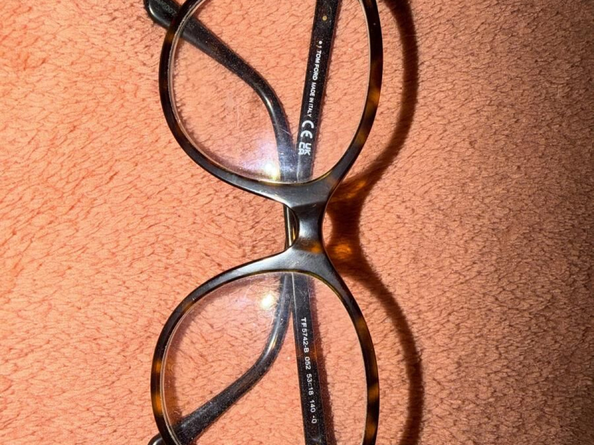 Tom Ford - mod&egrave;le TF5742- 53&curren;18