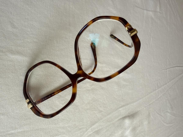 Chlo&eacute; - CH01070 004 56&curren;15 145 M