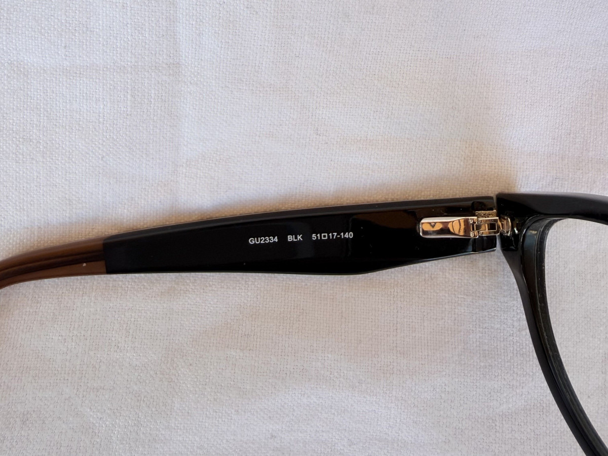 Guess - GU2334 51&curren;17 140