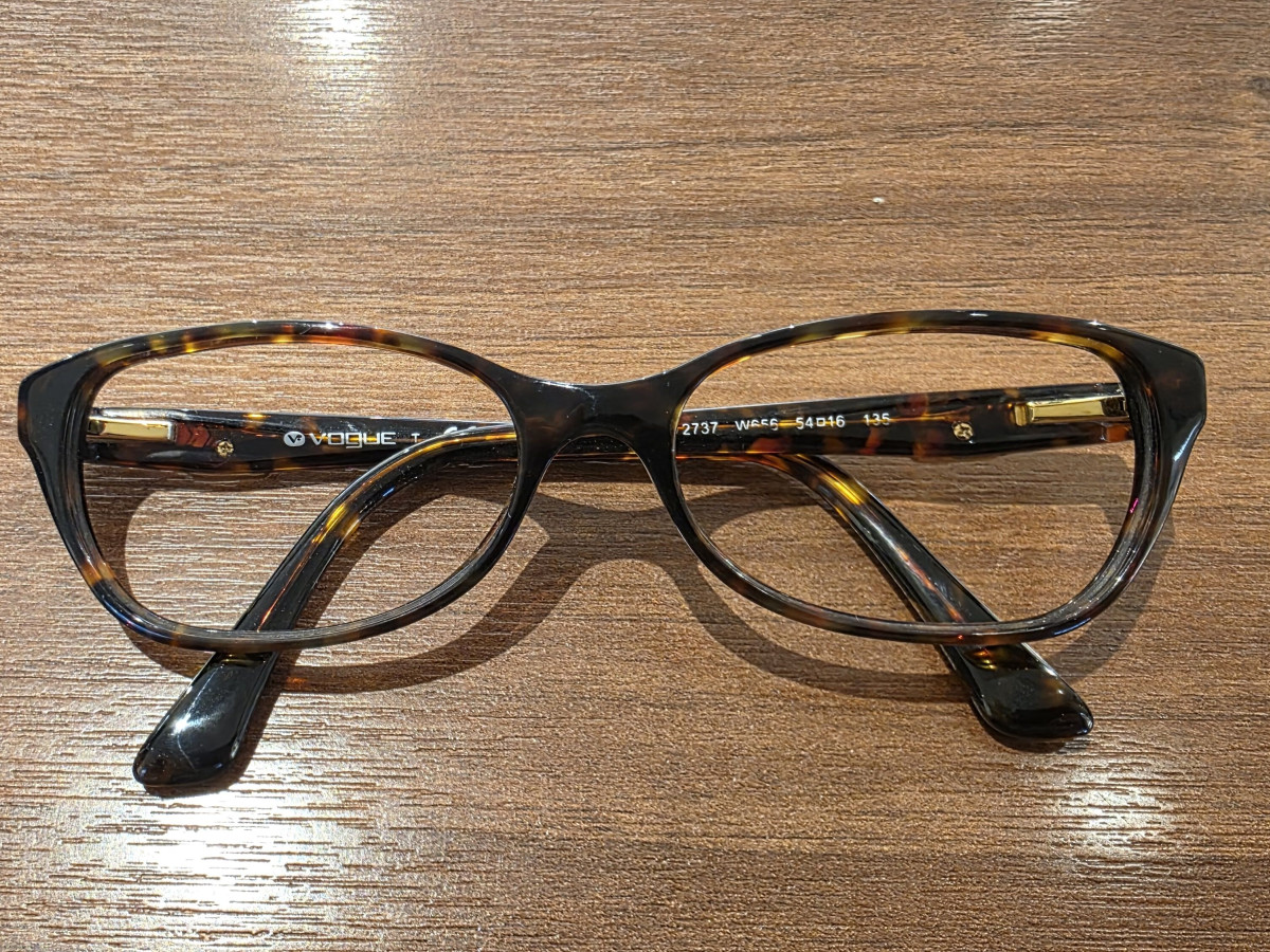 Vogue - VO2737 w656 54&curren;16