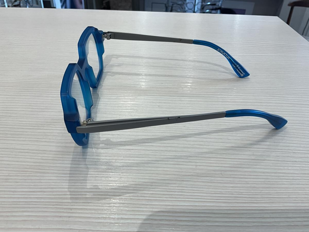 Struktur - The artist cura&ccedil;ao 49&curren;23