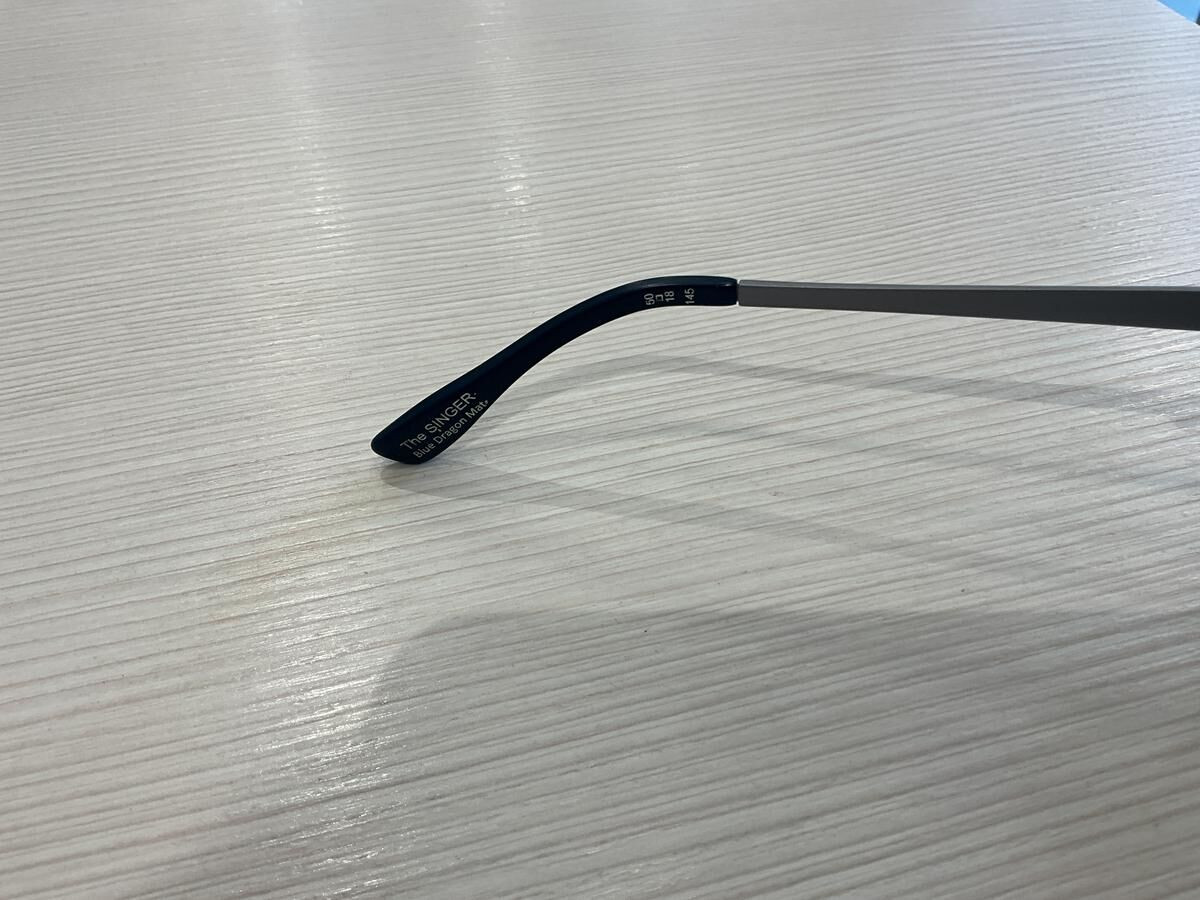 Structur - The singer 50&curren;18