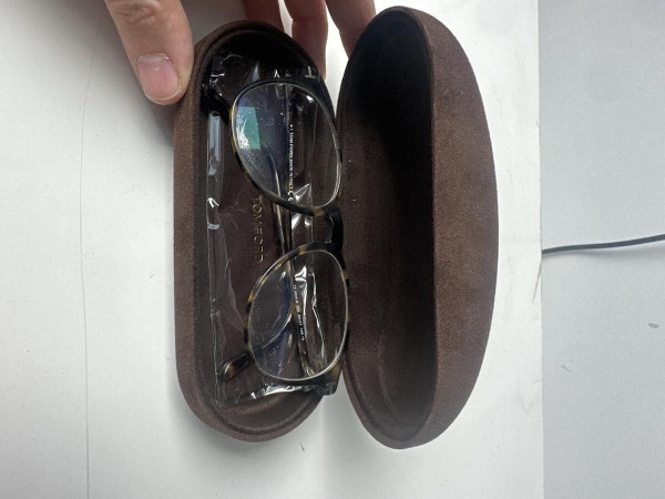 Tom Ford  - TF 5805-B 055  52&curren;17