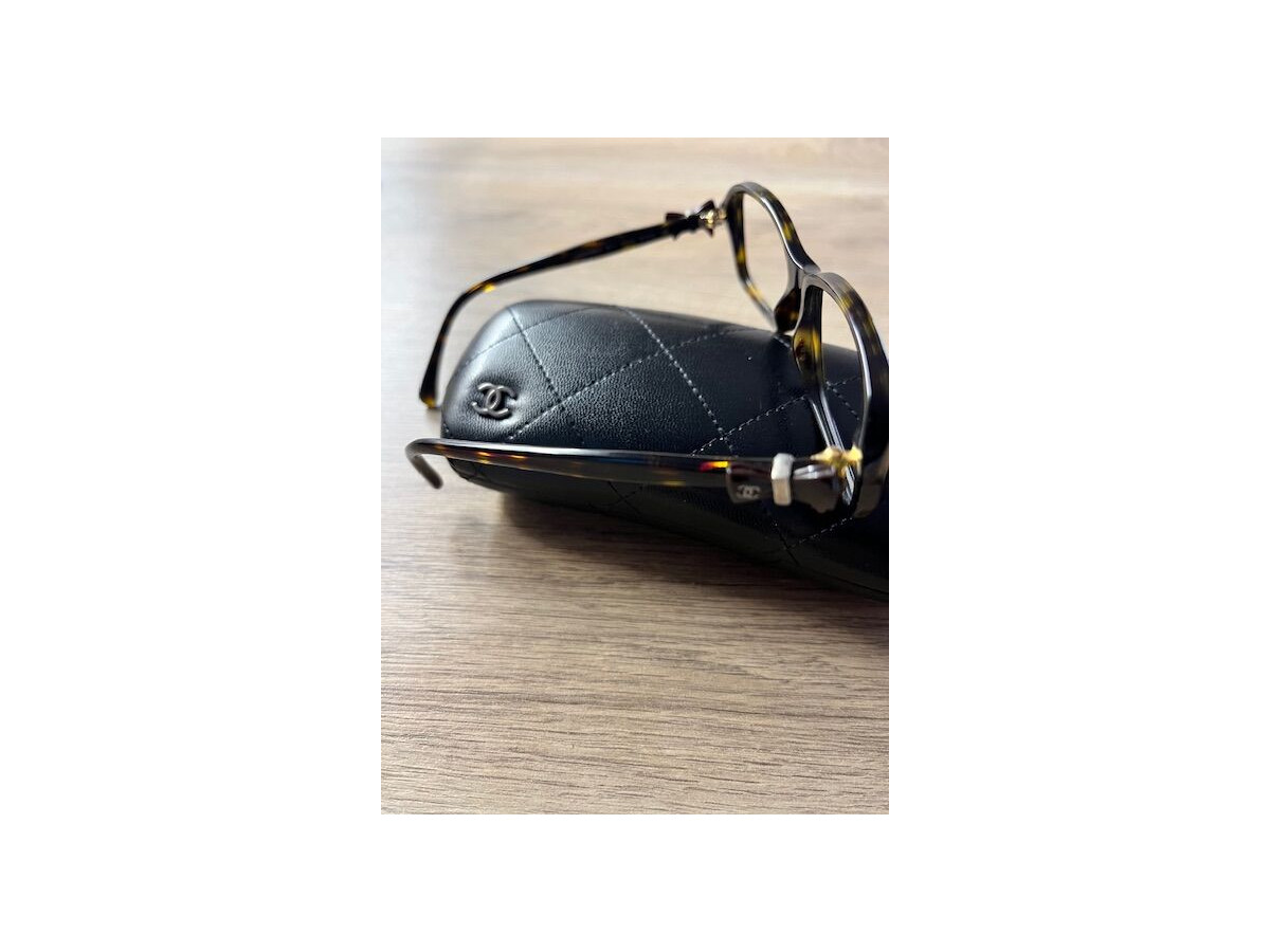 Chanel - 3211 c 714 51&curren;16