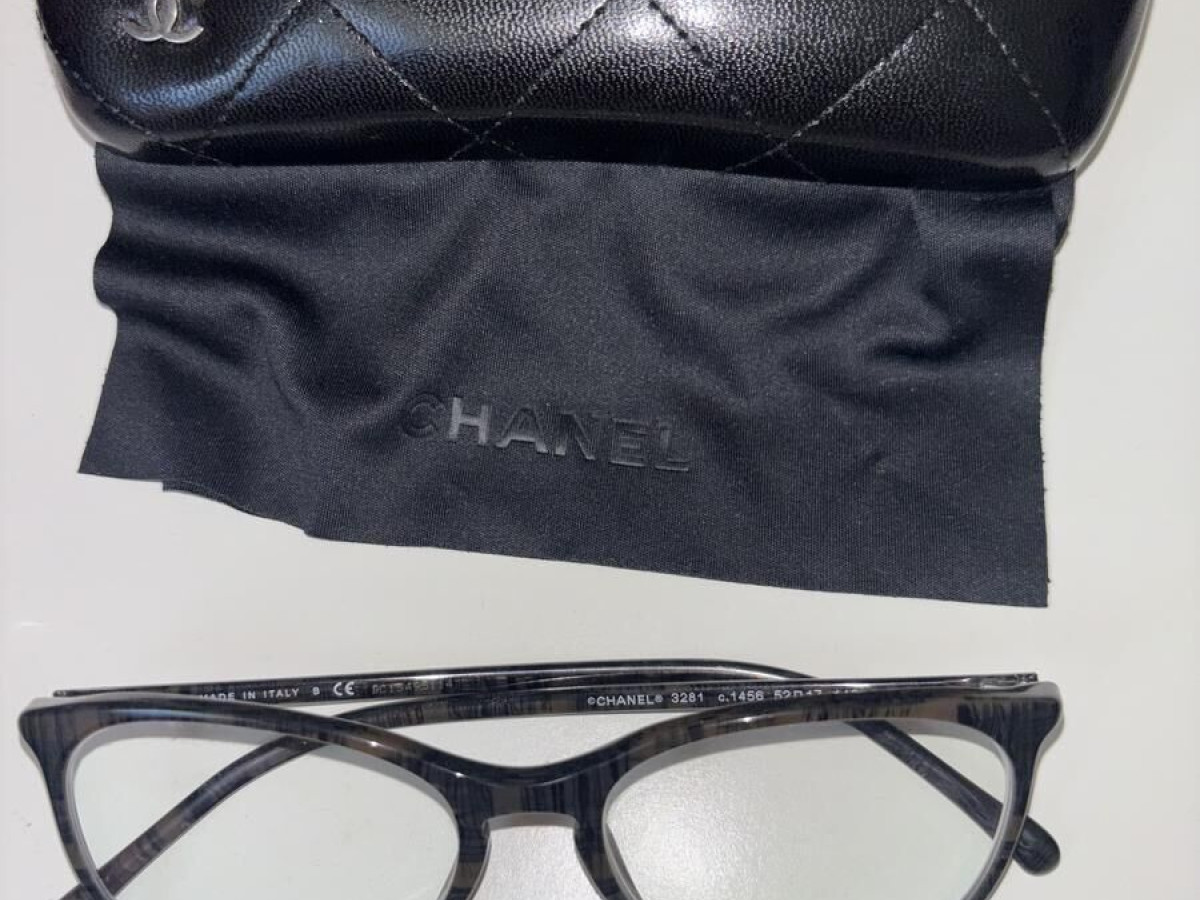 Chanel … - 3281 c.1456 52 ¤ 17 140