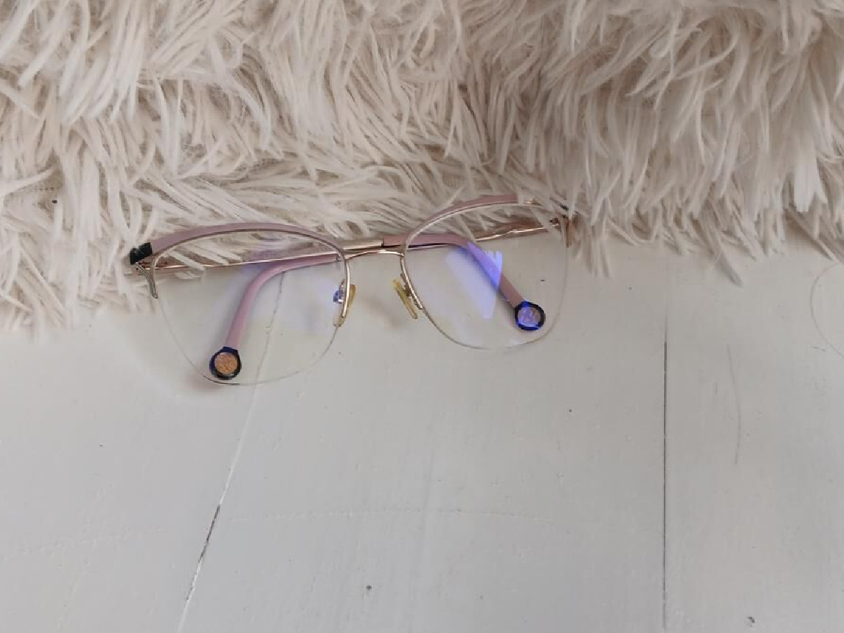 Caroline HERRERA - VHE155 COL0323 140