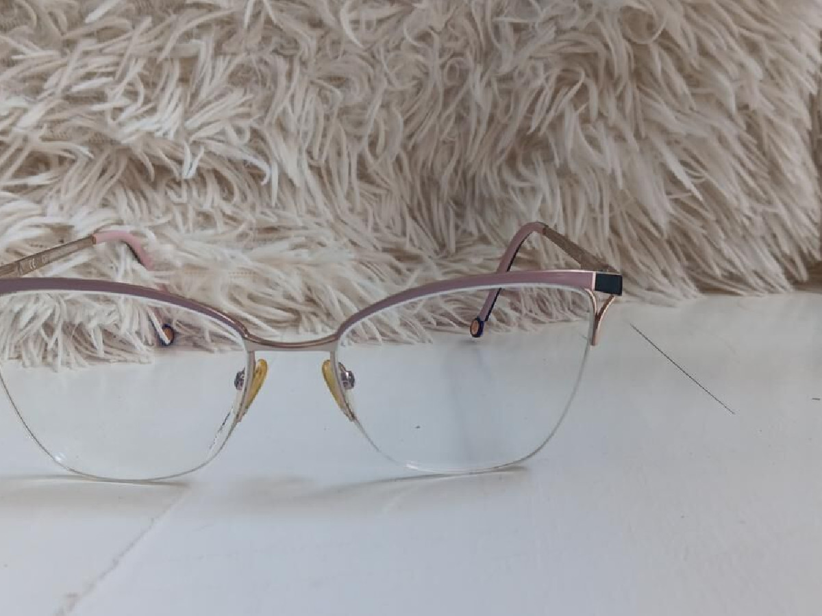 Caroline HERRERA - VHE155 COL0323 140