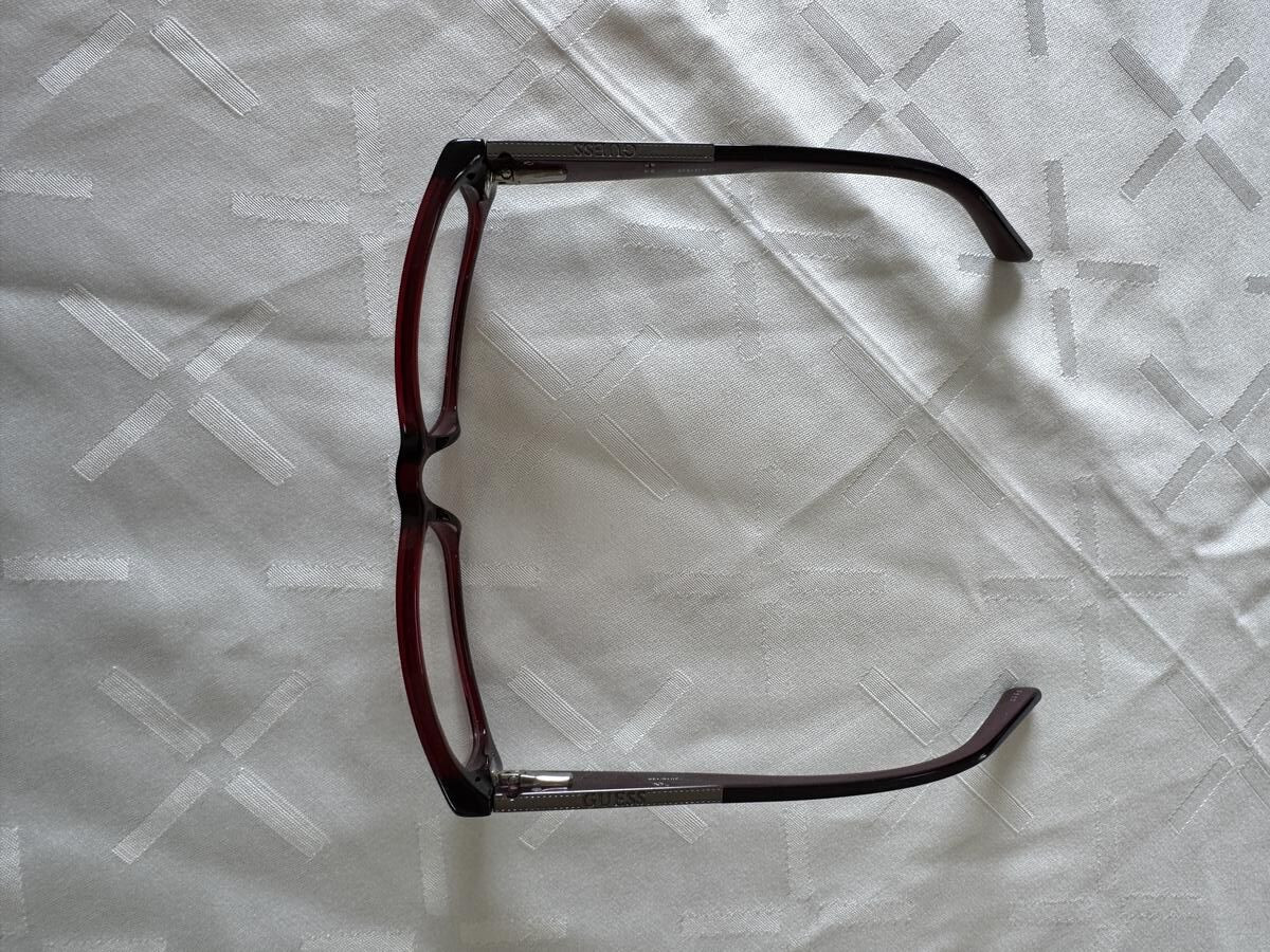 Guess - 2016-135 300¤190