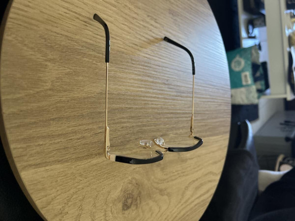 Lou - C15218140 50&curren;50