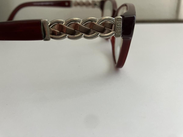 GUESS- GU 2382 BUR 53&curren;17 140