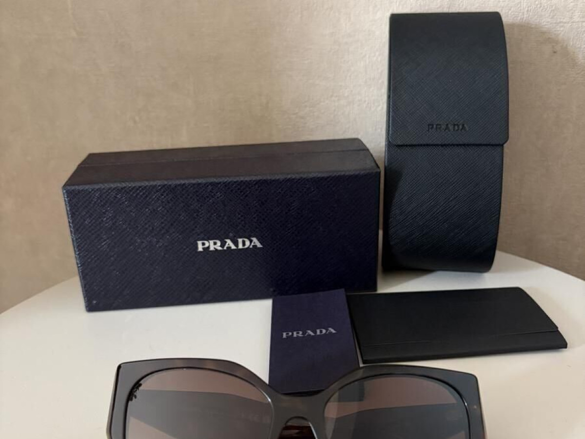 Prada - SPR19Z 55&curren;17