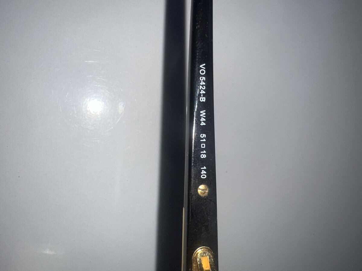 Vogue - VO5424-B W44 51&curren;18