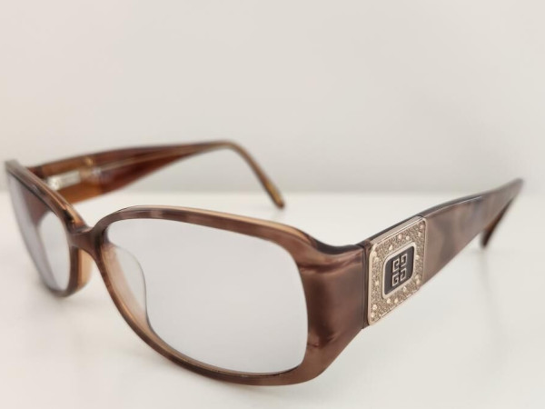 GIVENCHY  - VGV707S COL.0AB5 135