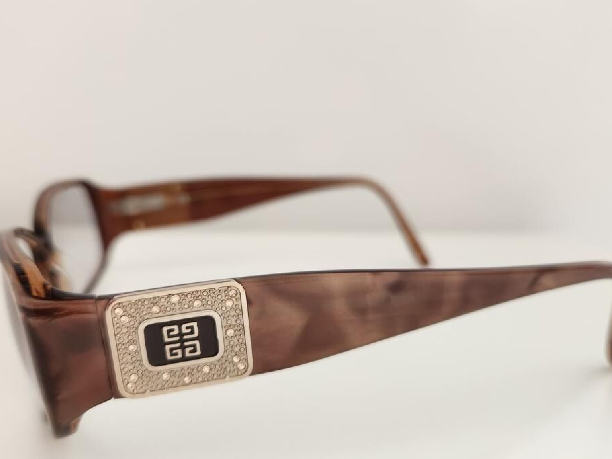 GIVENCHY  - VGV707S COL.0AB5 135