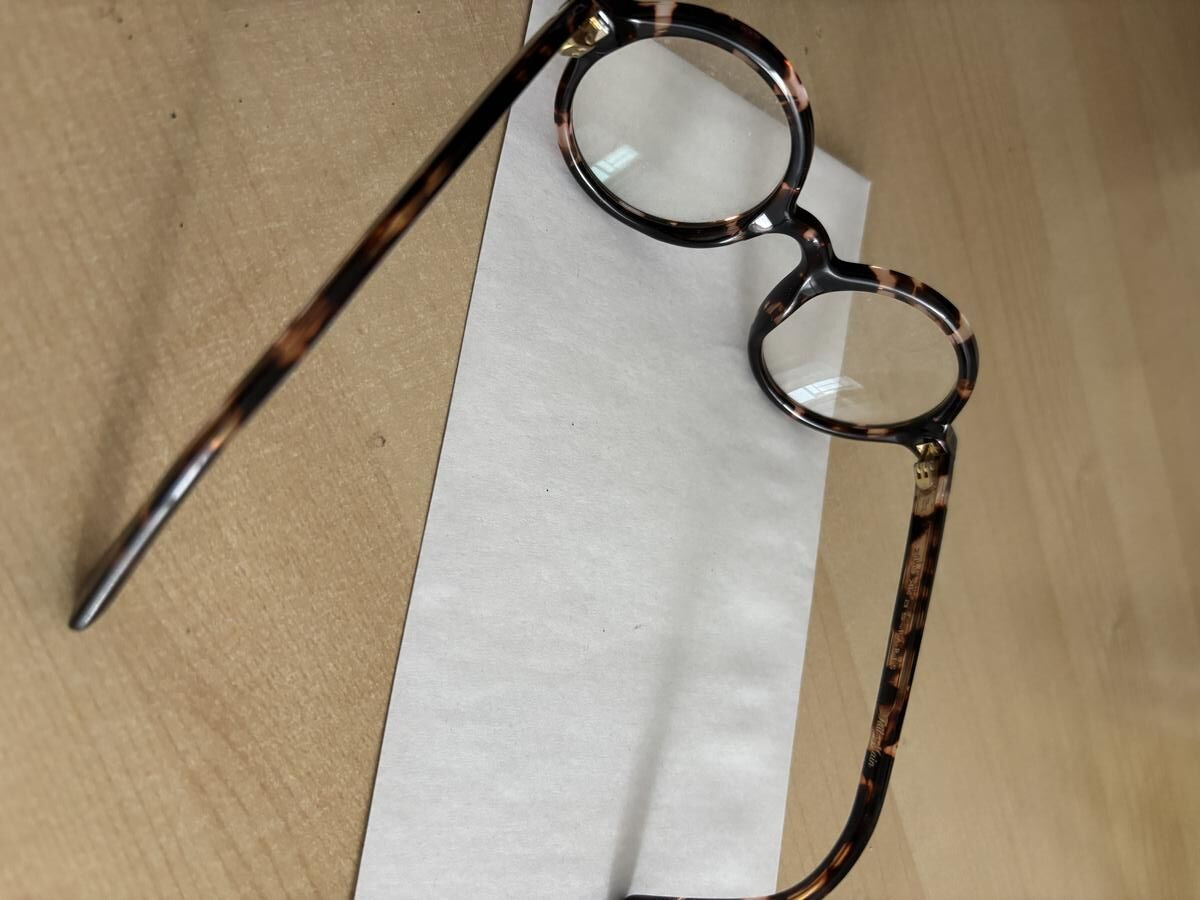 Lukas Paris - LU2126 44¤28