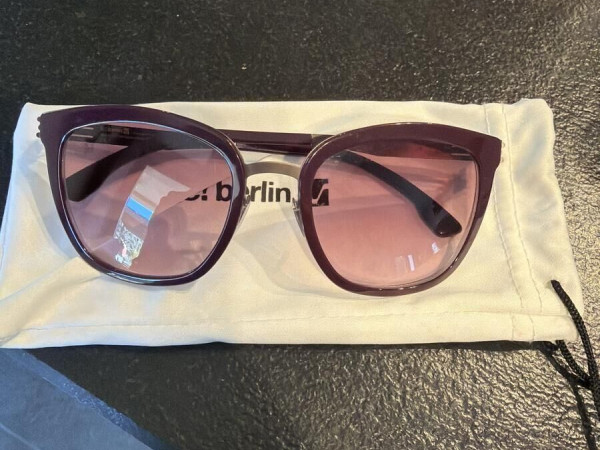 Ic!Berlin- model maira b  -...