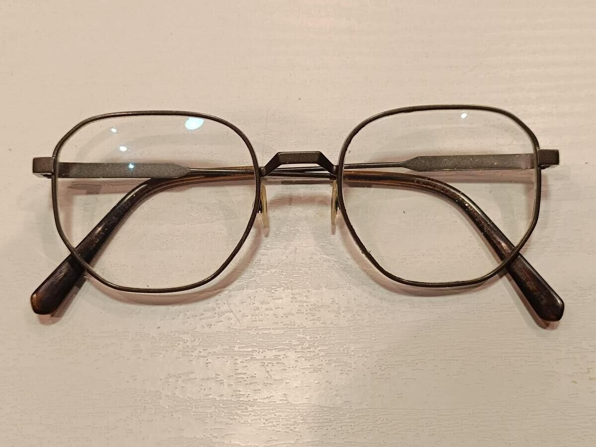 Un degr&eacute; cinq - UDC2304 BRUN 52&curren;21-11481123