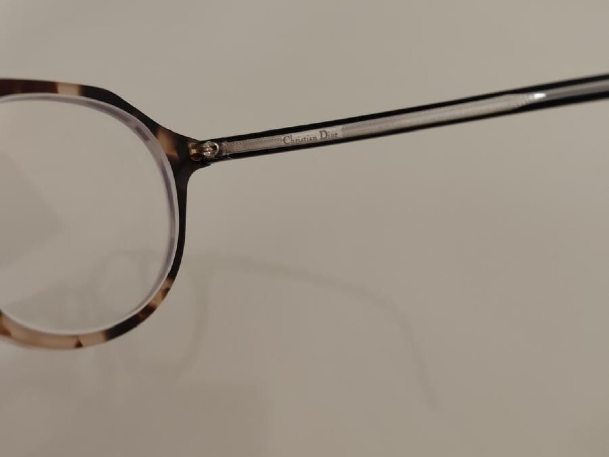 Dior - Montaigne n&deg;38