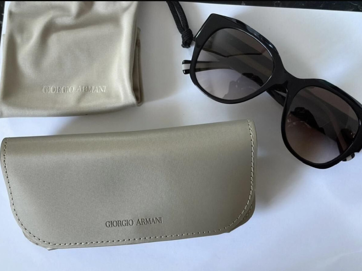 Giorgio Armani - AR8140