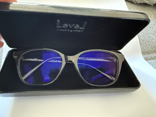 LEVEL 1743 NOIR. 135 52&curren;17