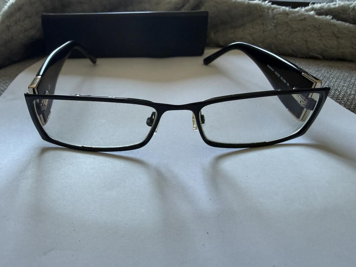 Givenchy -  VG315S COL530S