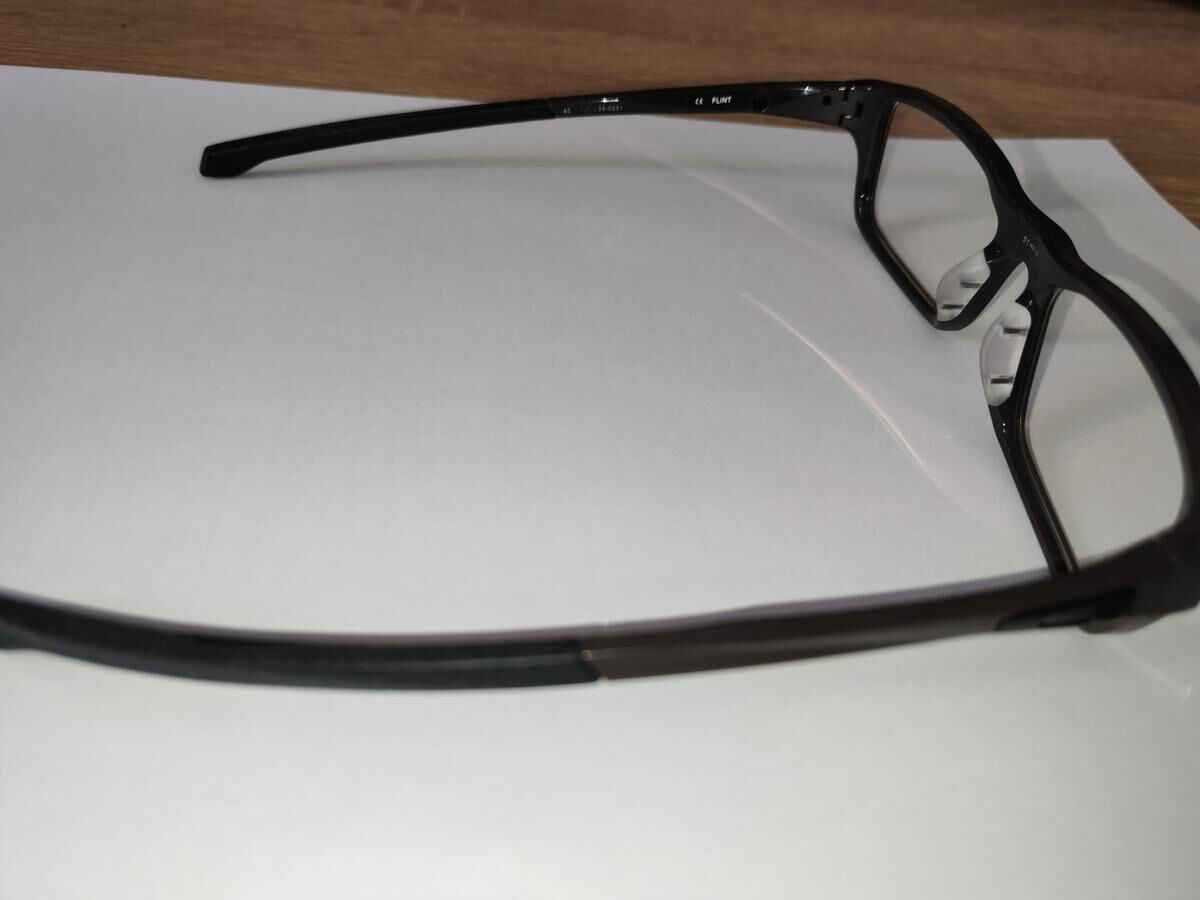 Oakley - Flint - 39-0251 champer 50¤20